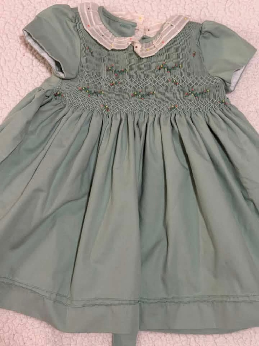 Classic Smocked Green Girls' Dress with Peter Pan Collar